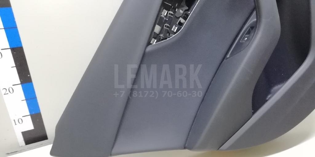 Обшивка двери задней левой