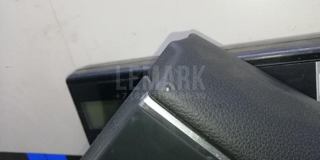 Обшивка двери задней правой