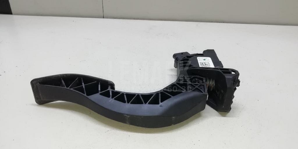 Педаль газа