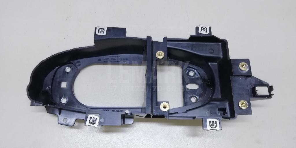 Кронштейн крепления подлокотника