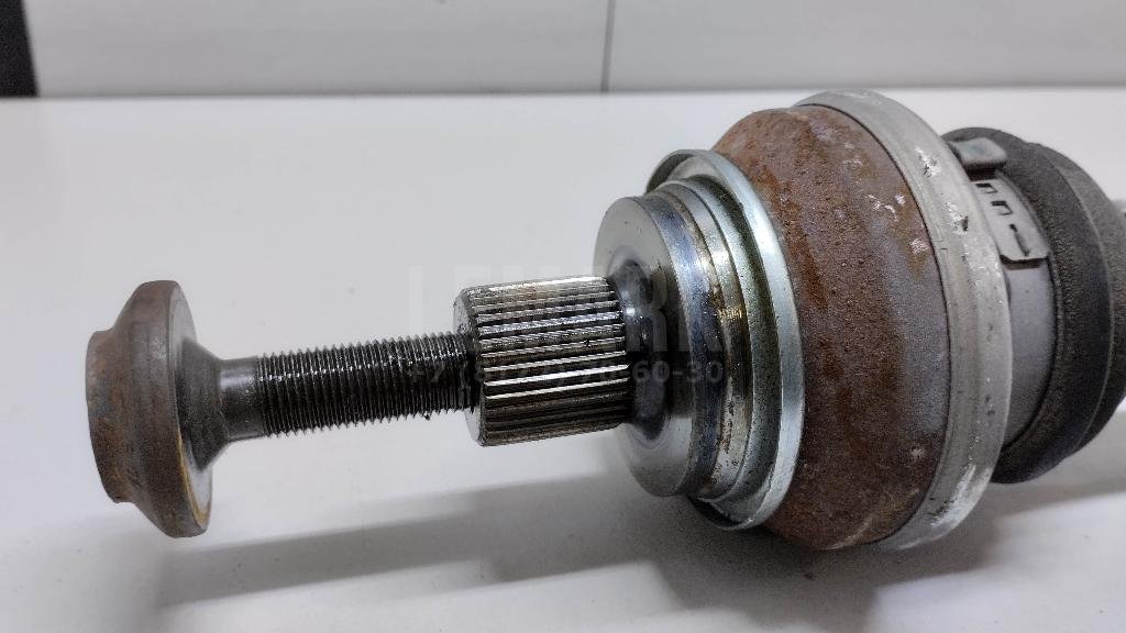 Полуось задняя