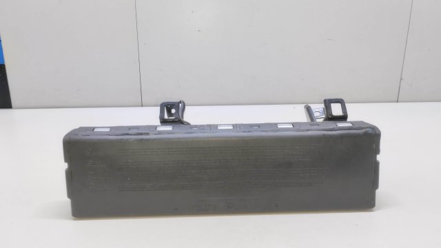 Подушка безопасности нижняя (для колен)