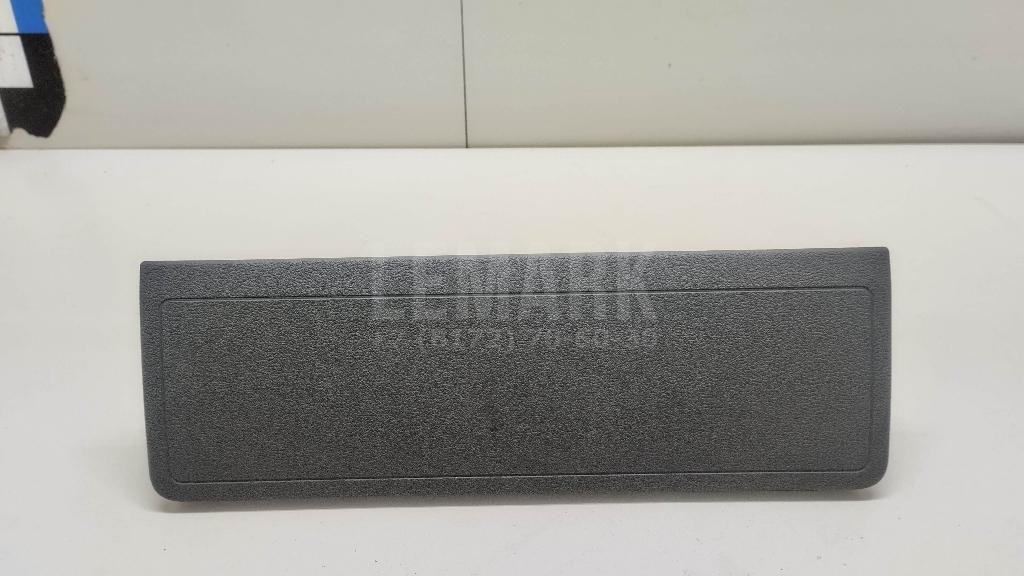 Подушка безопасности нижняя (для колен)