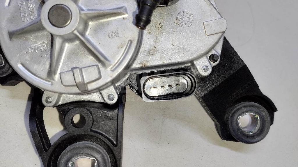 Моторчик стеклоочистителя задний