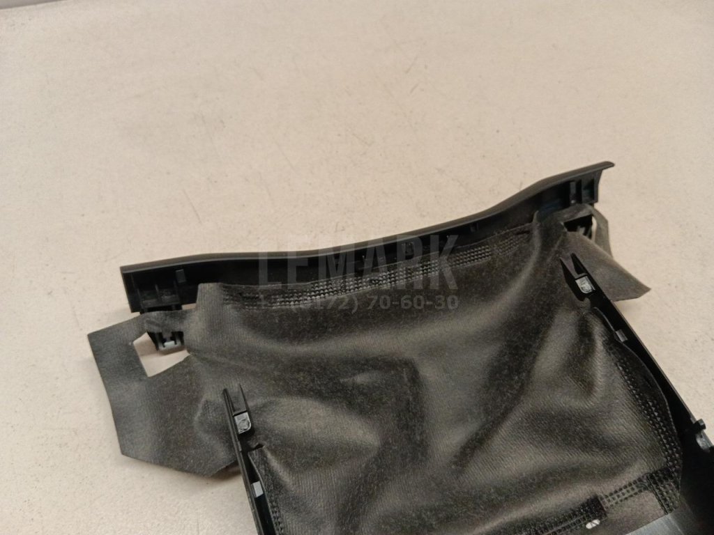 Кожух рулевой колонки верхний