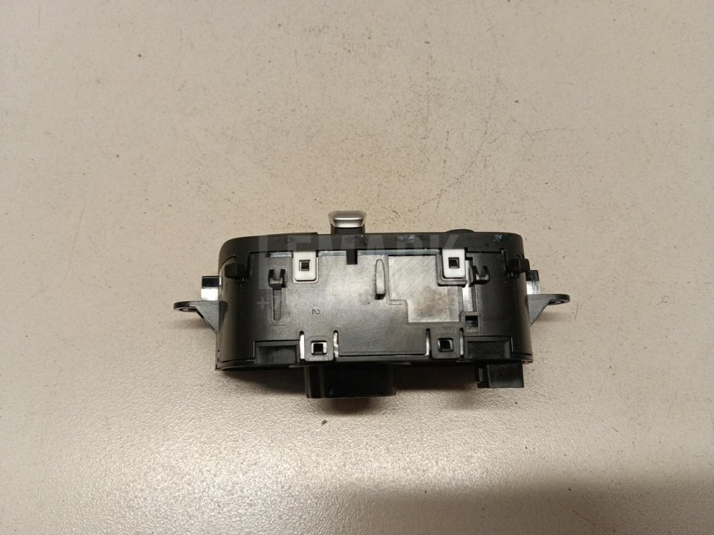 Переключатель света фар