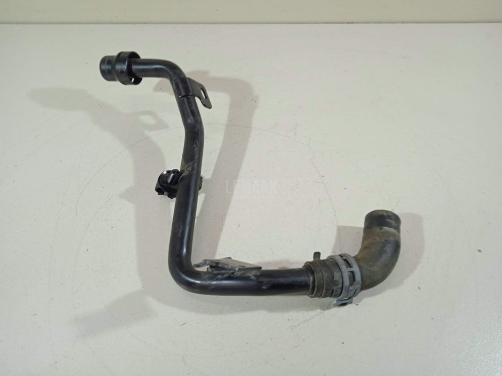 Трубка системы охлаждения