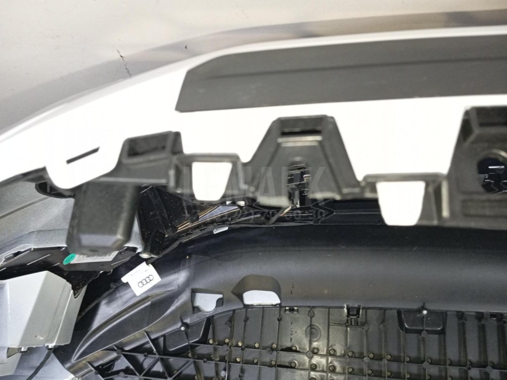 Бампер передний для  Audi 80/90 [B4] 1991-1995