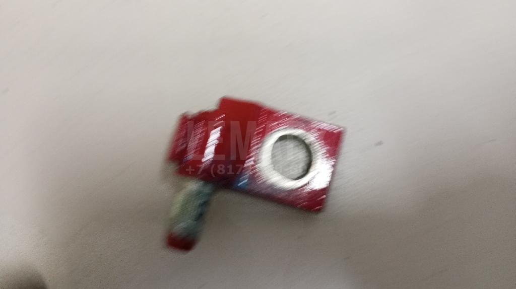 Петля двери