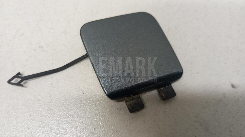 Заглушка буксировочного крюка