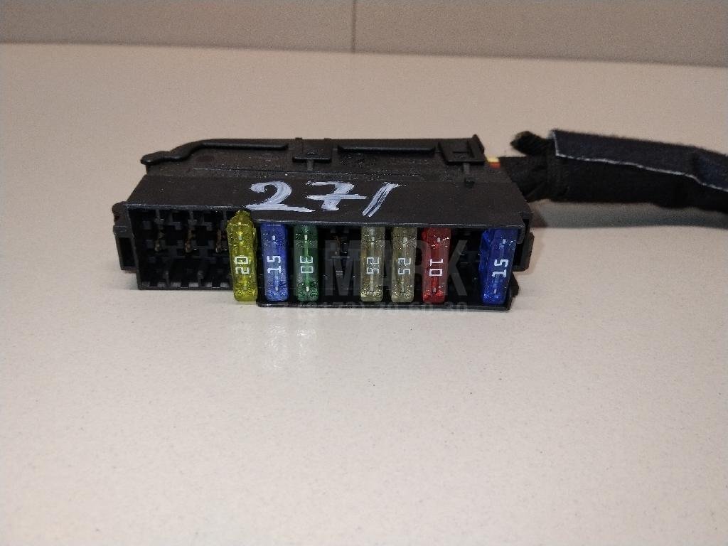 Блок предохранителей