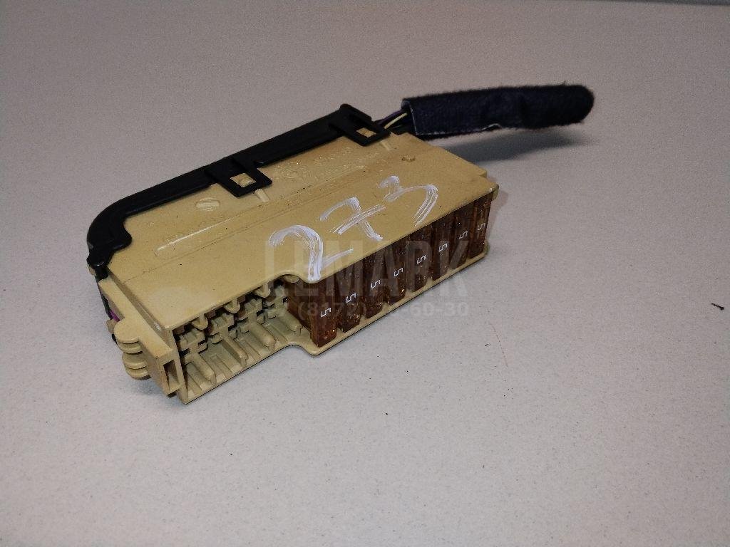 Блок предохранителей