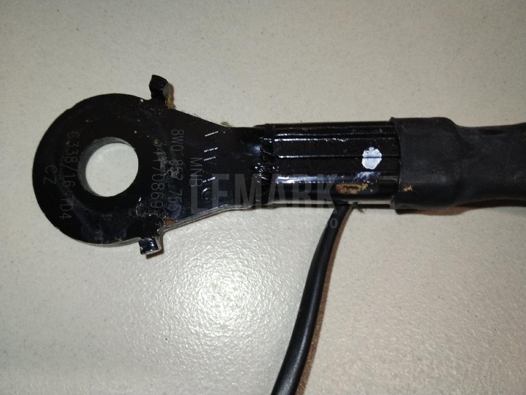 Ответная часть ремня безопасности