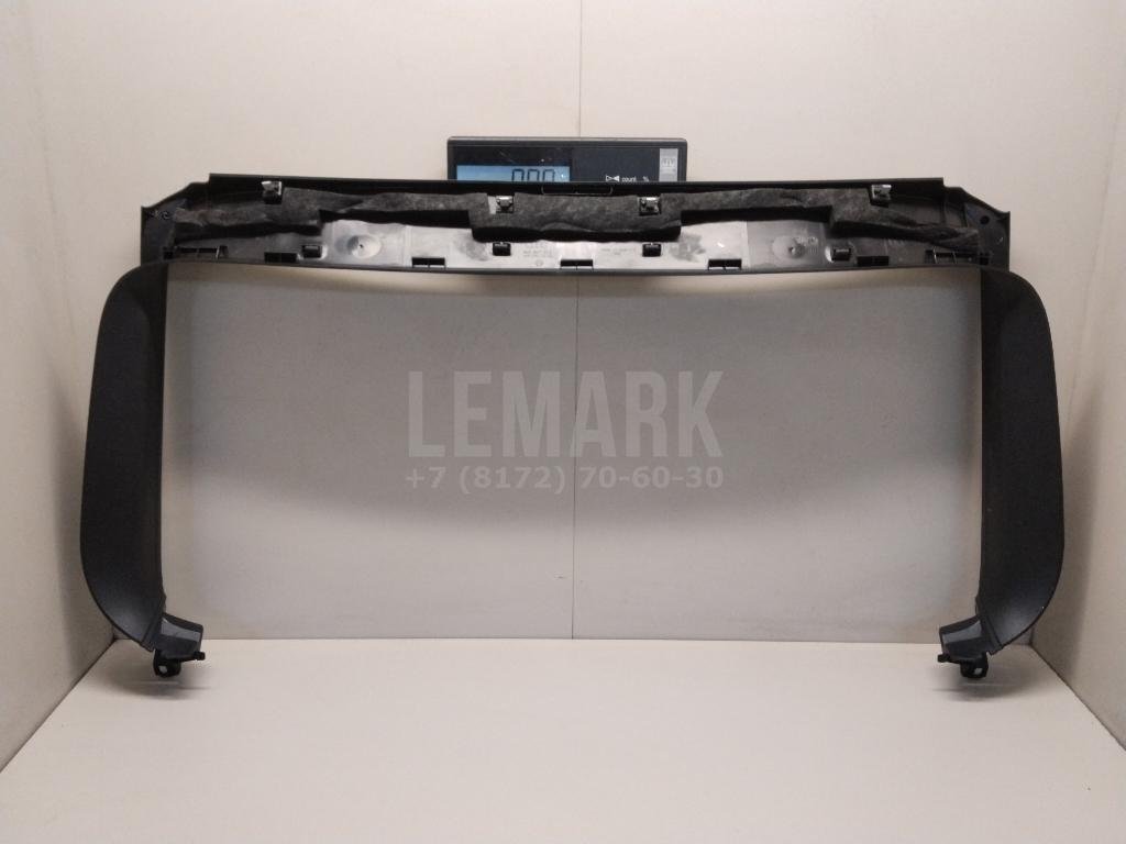 Обшивка двери багажника