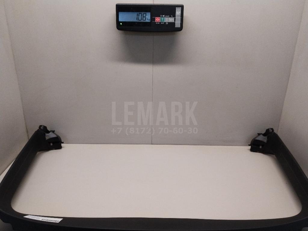 Обшивка двери багажника