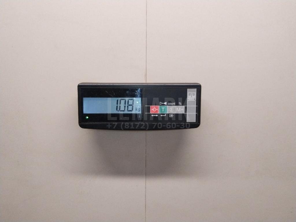 Обшивка двери багажника