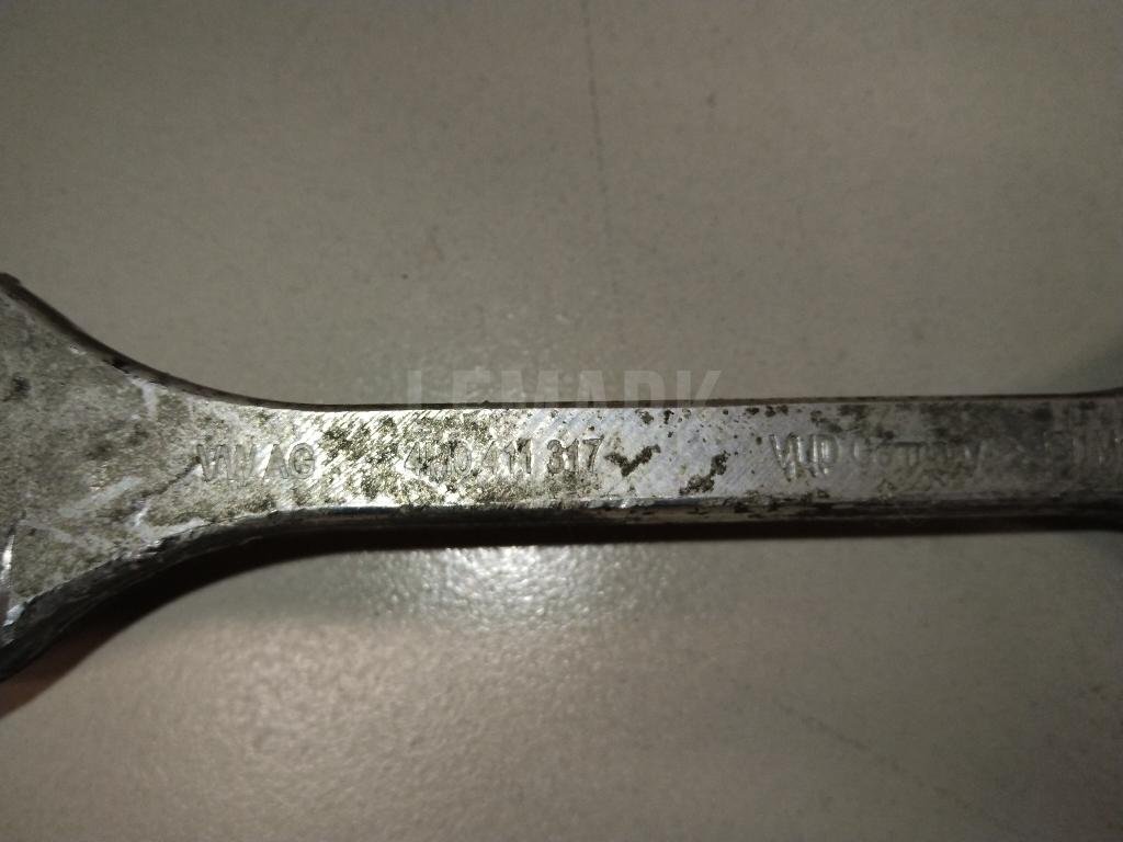 Стойка переднего стабилизатора