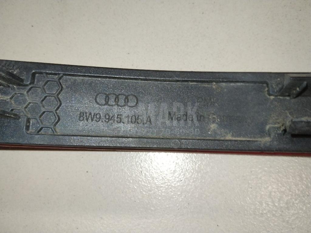 Отражатель в бампер задний левый для  Audi A4 [B8] Allroad 2009-2015