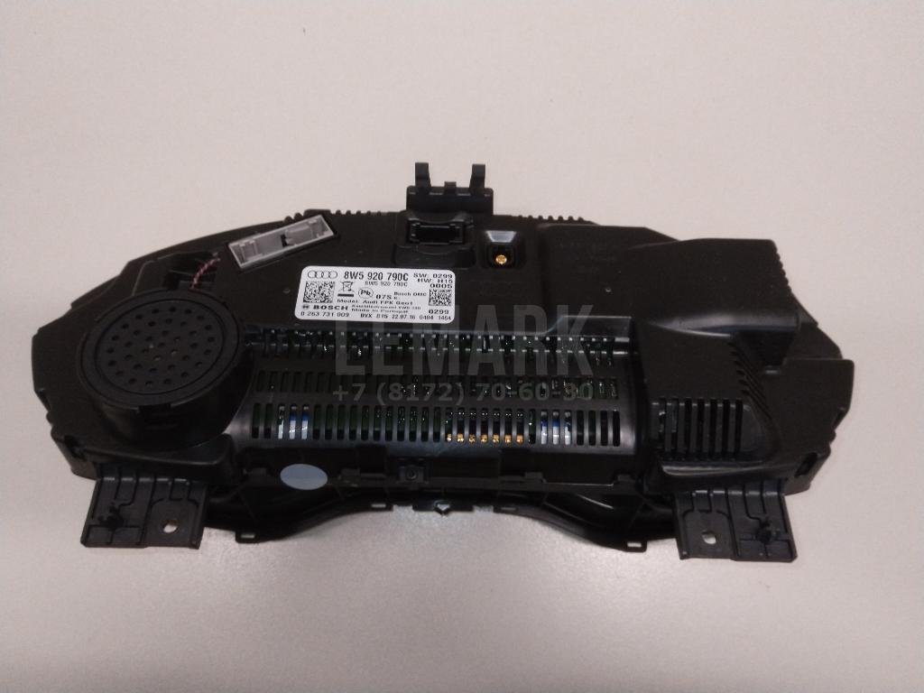 Панель приборов