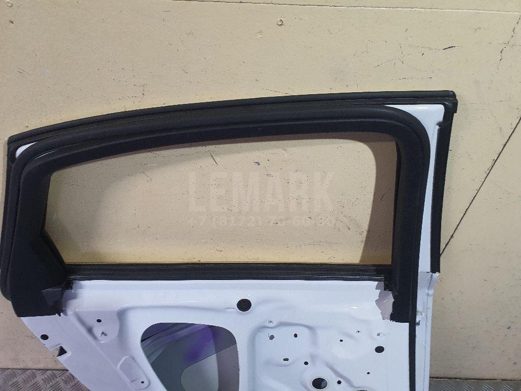 Дверь задняя левая