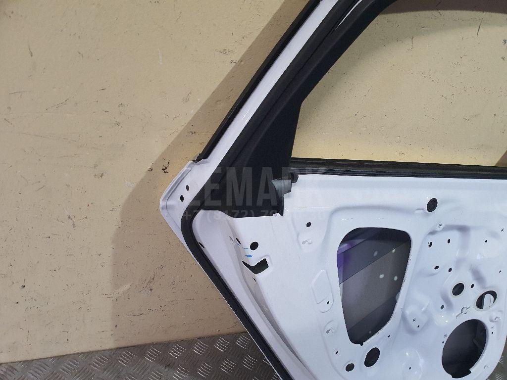 Дверь задняя левая