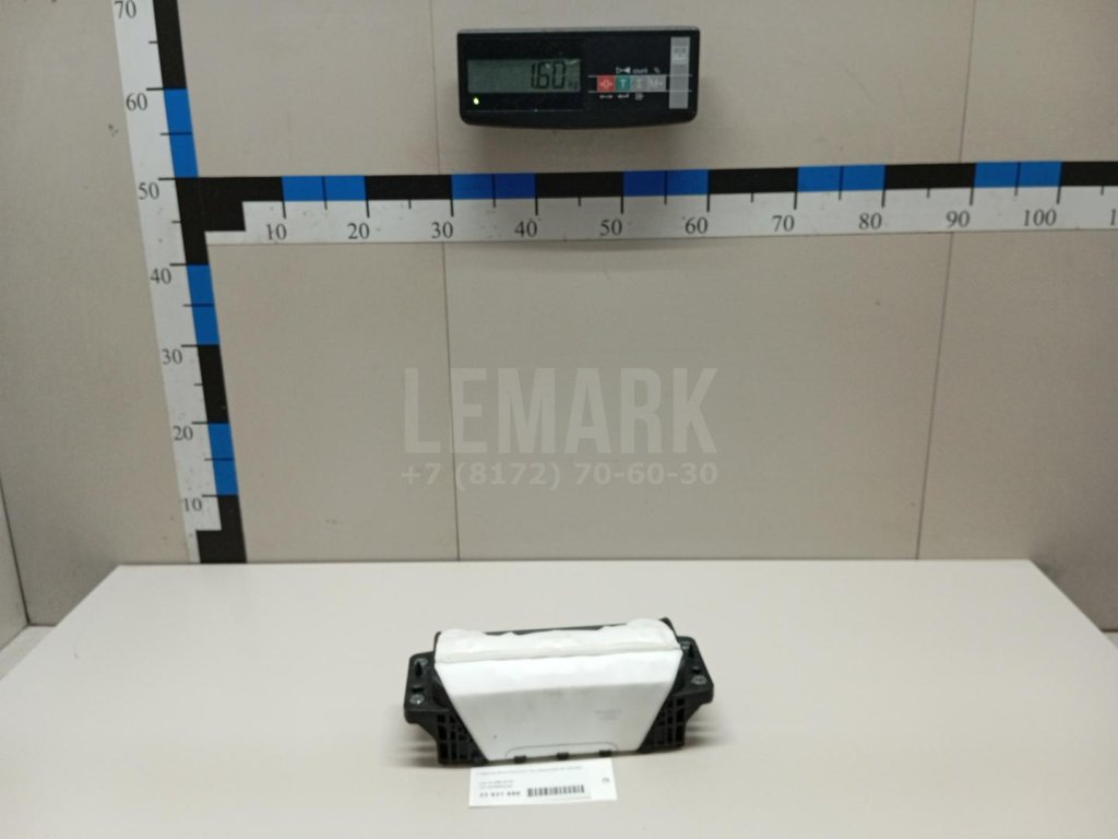 Подушка безопасности пассажирская (в торпедо)