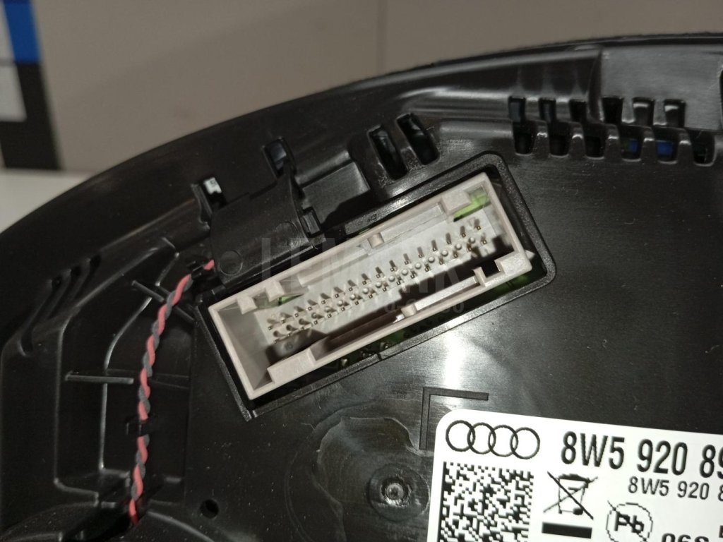 Панель приборов