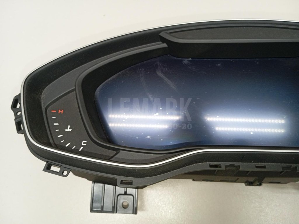 Панель приборов