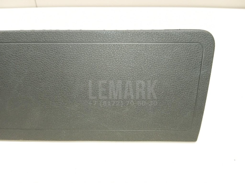 Подушка безопасности нижняя (для колен)