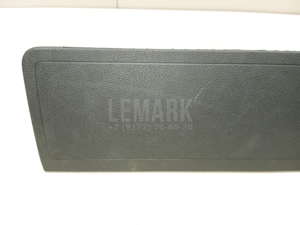 Подушка безопасности нижняя (для колен)