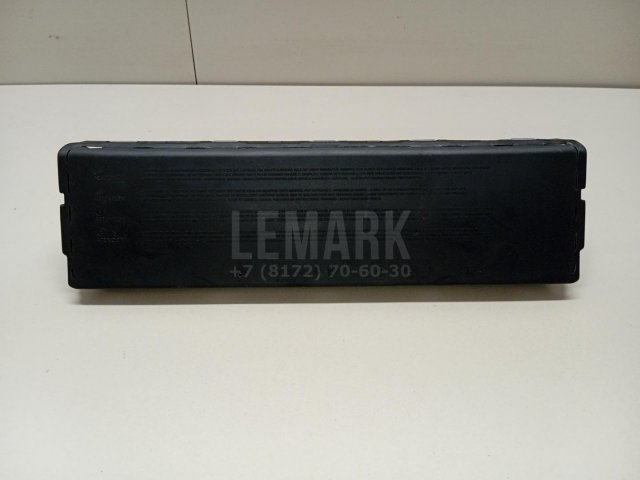 Подушка безопасности нижняя (для колен)