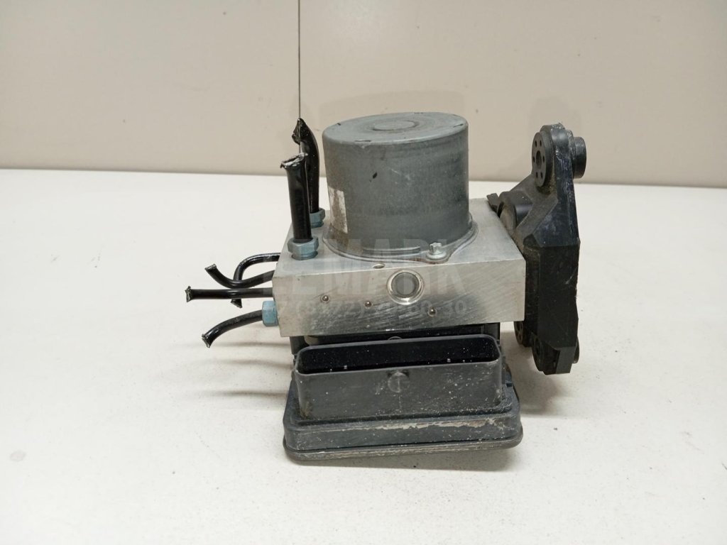 Блок ABS (насос) для  Acura MDX 2001-2006