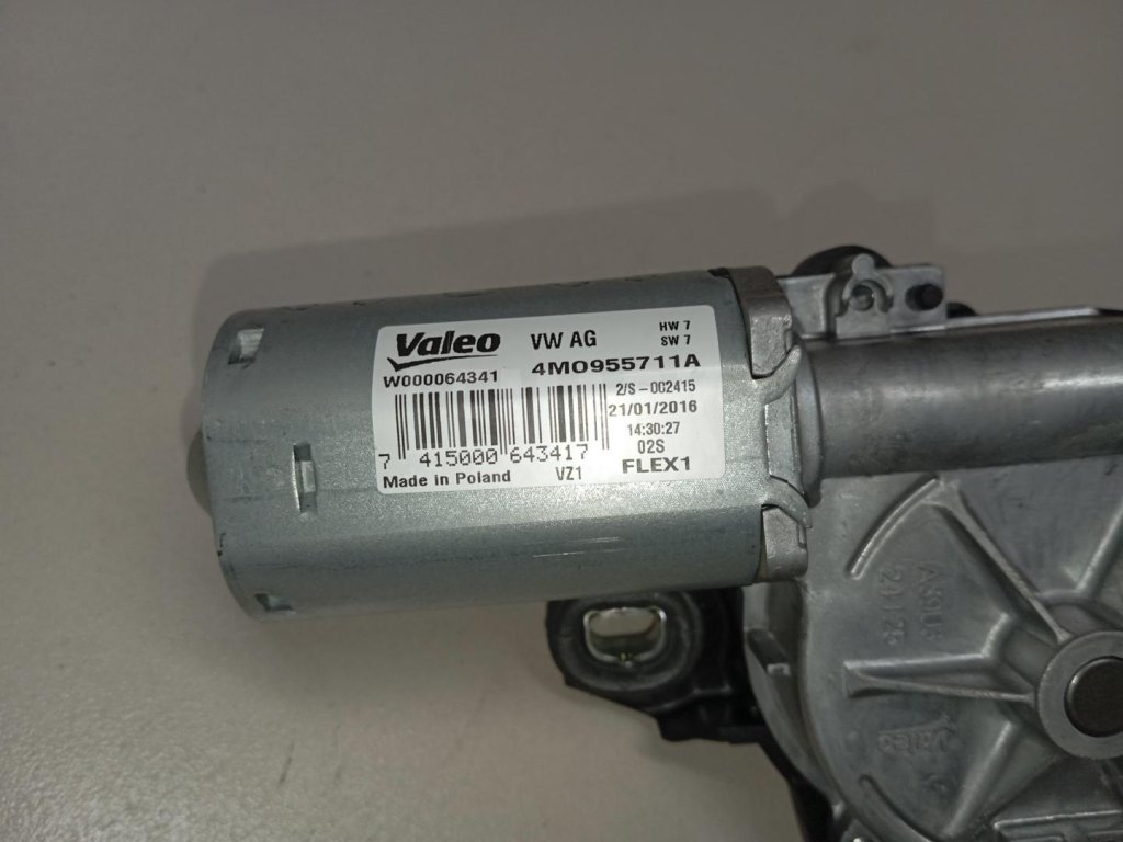 Моторчик стеклоочистителя задний