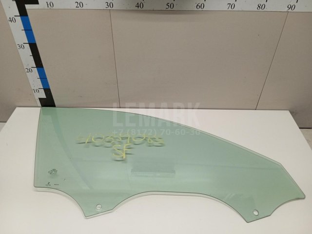 Стекло двери передней правой