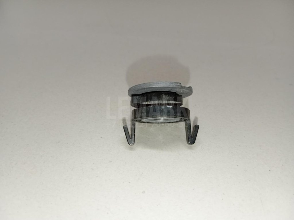 Крепеж фары