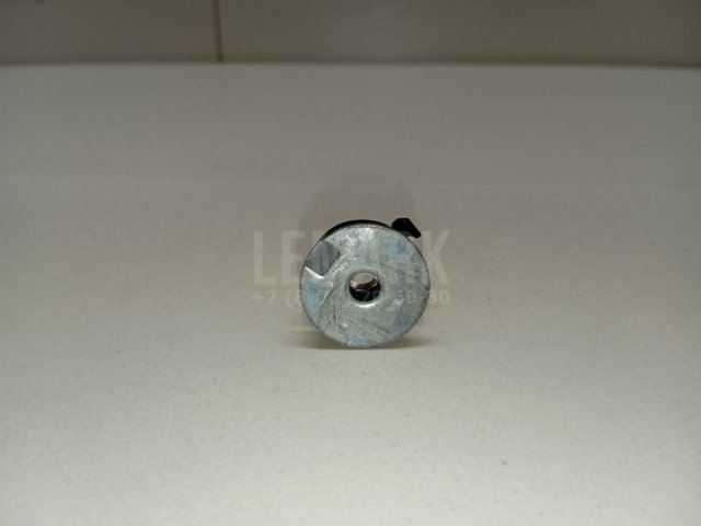 Крепеж фары