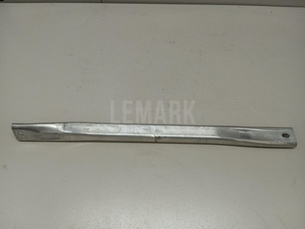 Усилитель передней панели для  Audi A4 [B8] 2007-2015