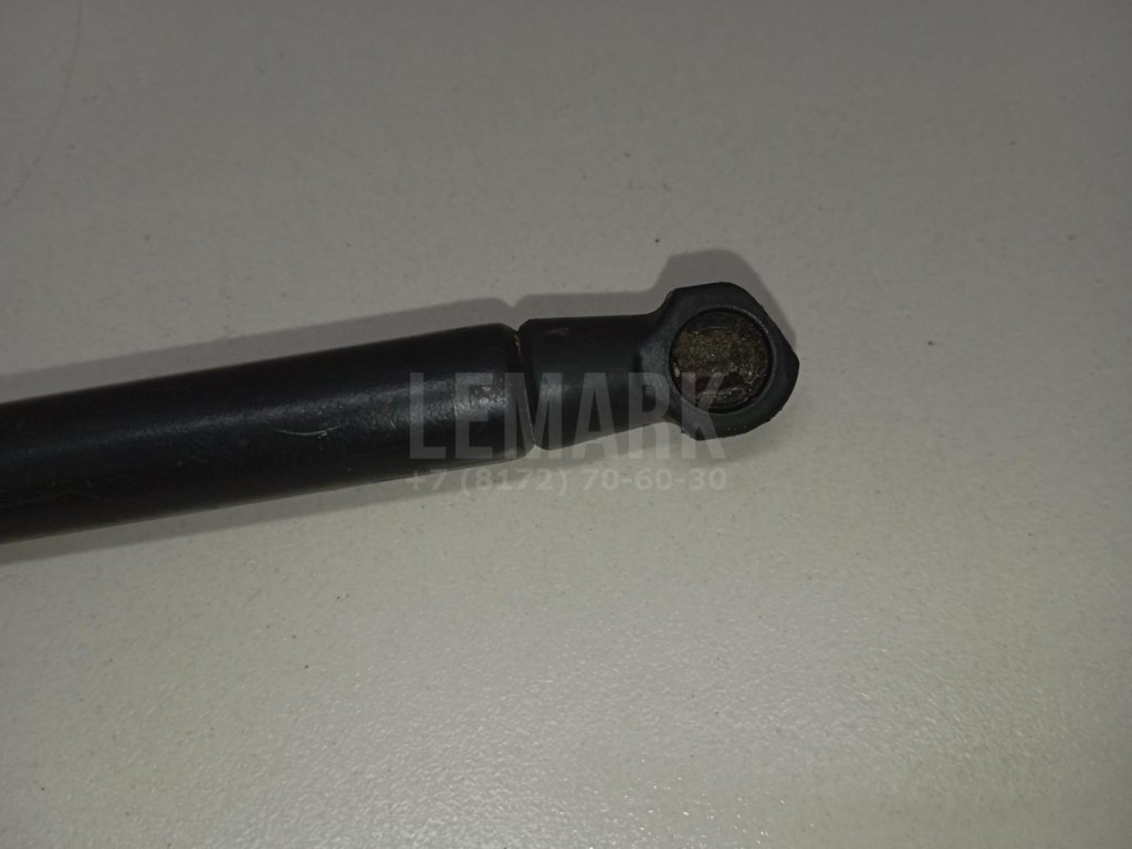 Амортизатор крышки багажника