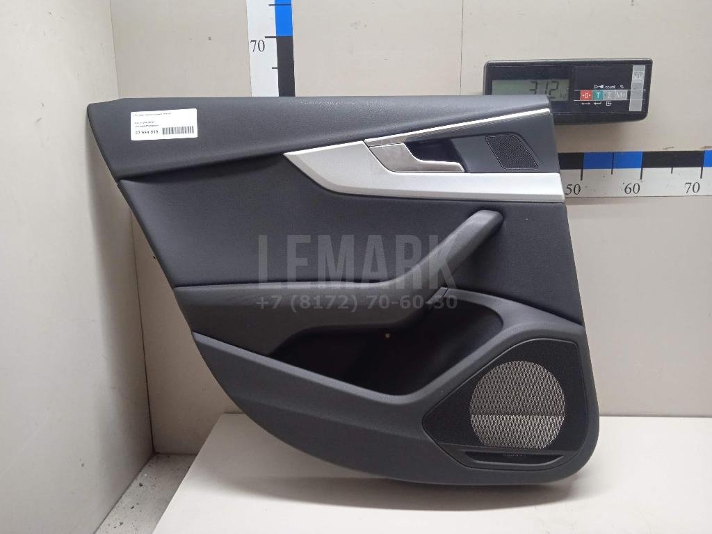 Обшивка двери задней левой