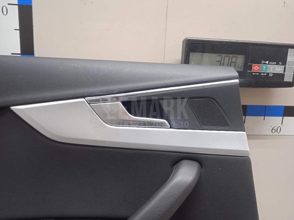 Обшивка двери задней левой