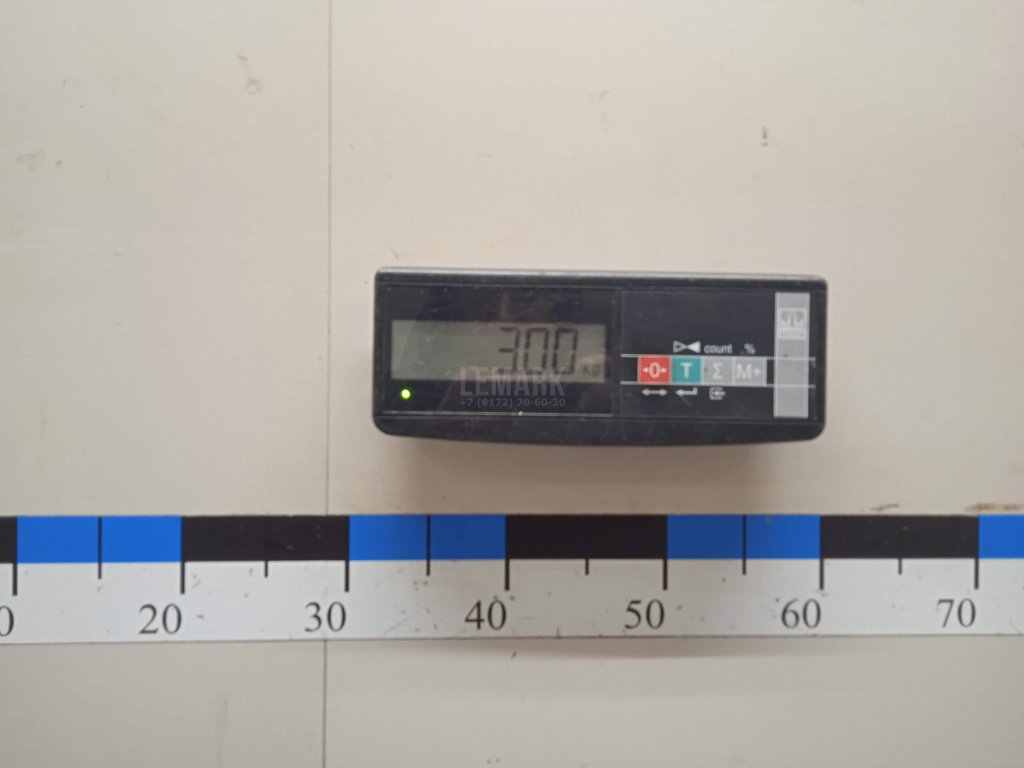 Стекло двери передней правой