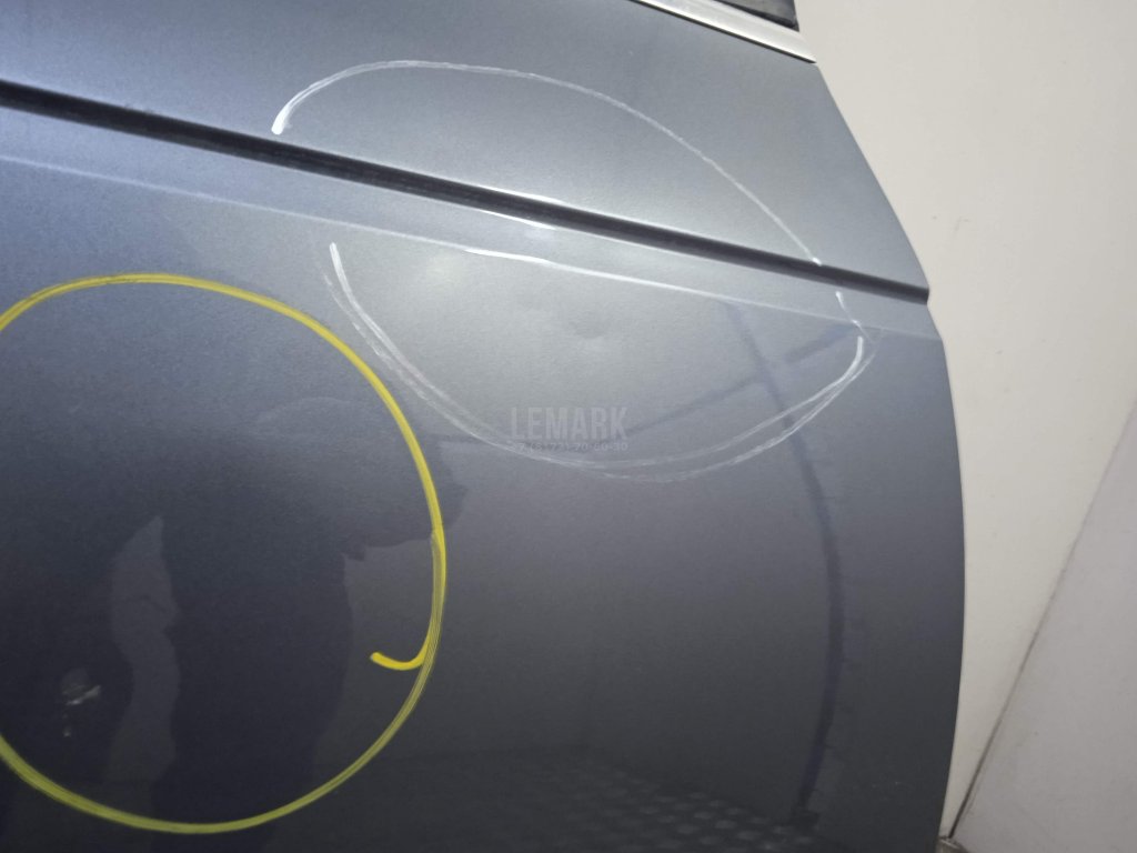 Дверь задняя правая