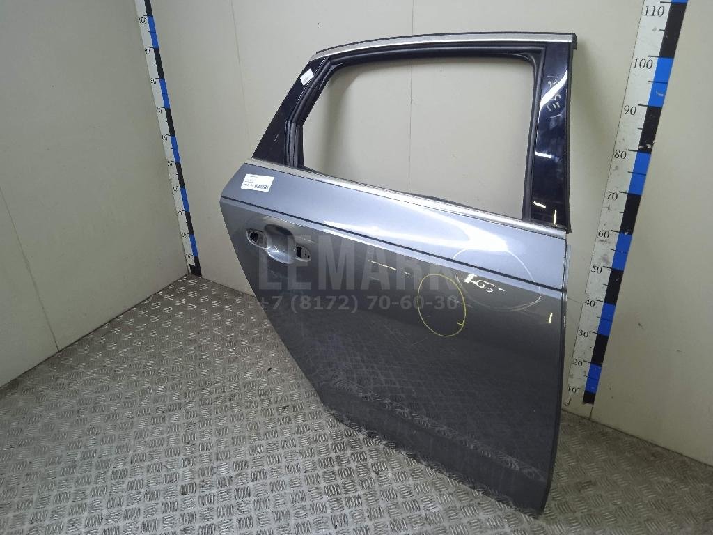 Дверь задняя правая