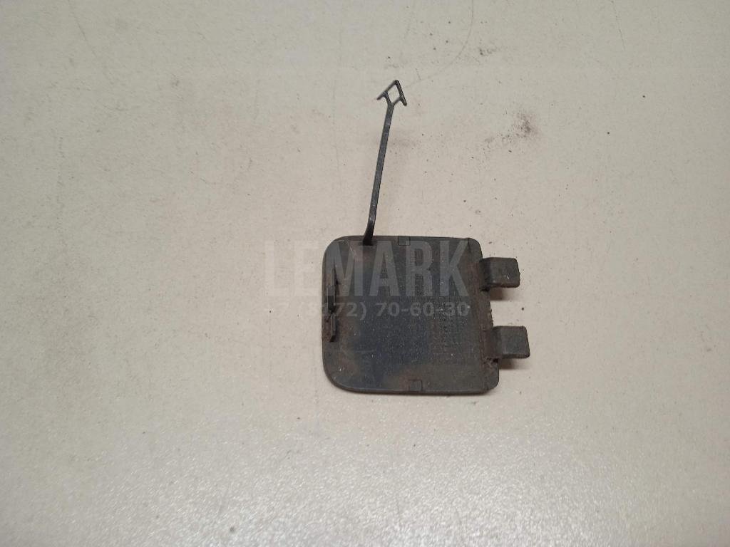 Заглушка буксировочного крюка