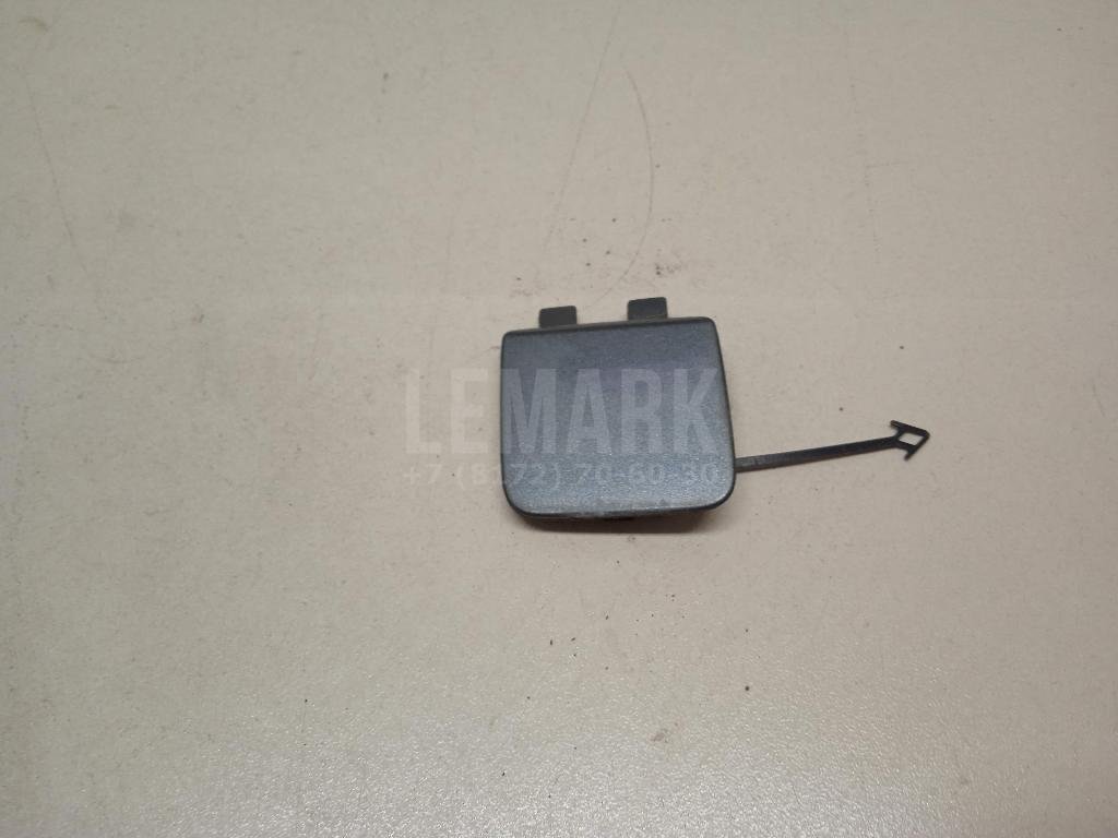 Заглушка буксировочного крюка