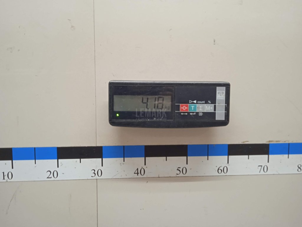 Кулак поворотный передний правый