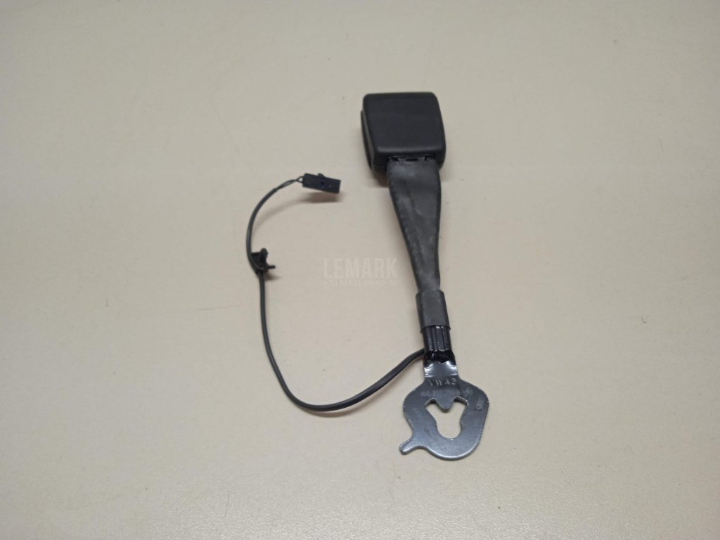 Ответная часть ремня безопасности