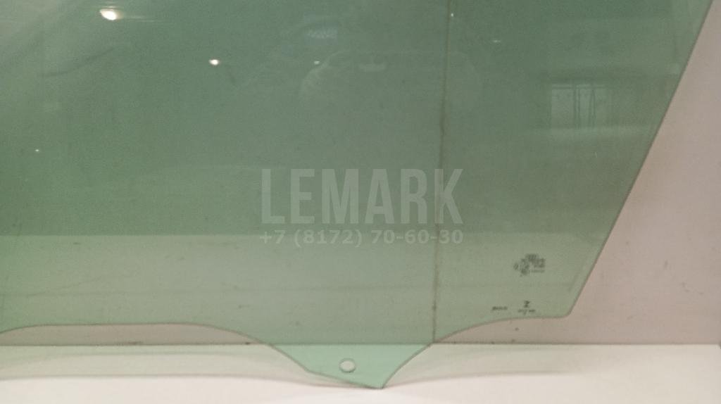 Стекло двери передней левой