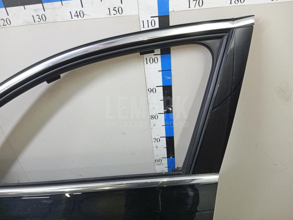 Дверь передняя левая