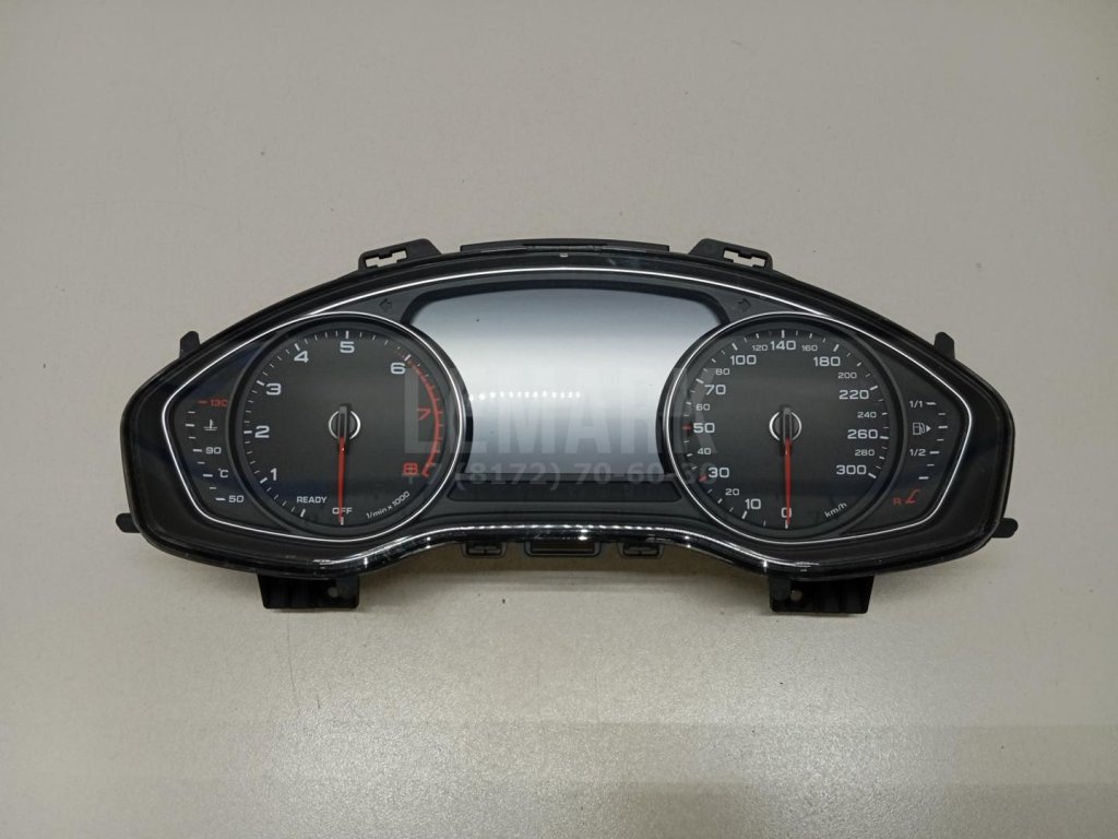 Панель приборов